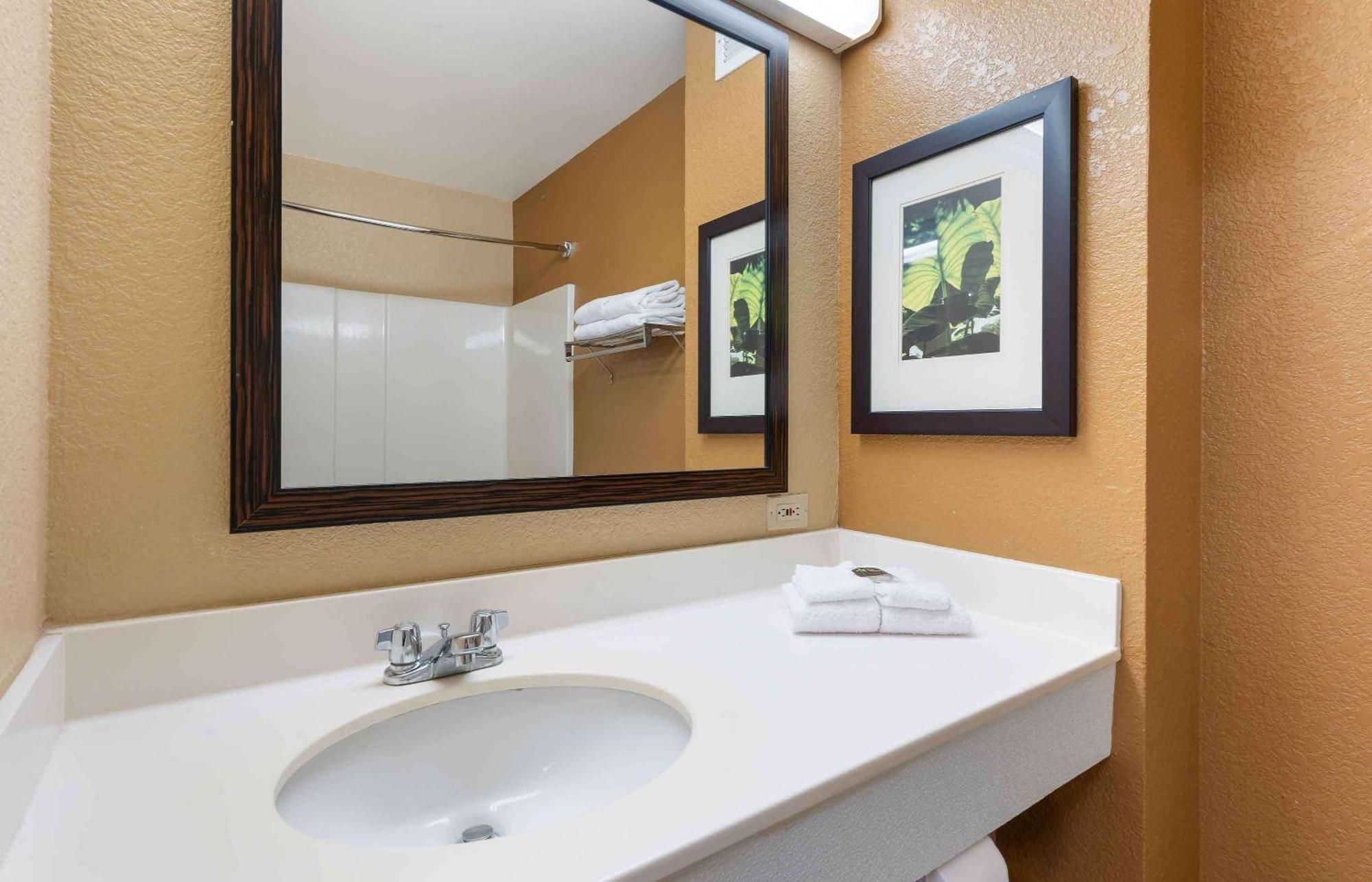 Extended Stay America Suites - Dublin - Hacienda Dr Екстериор снимка