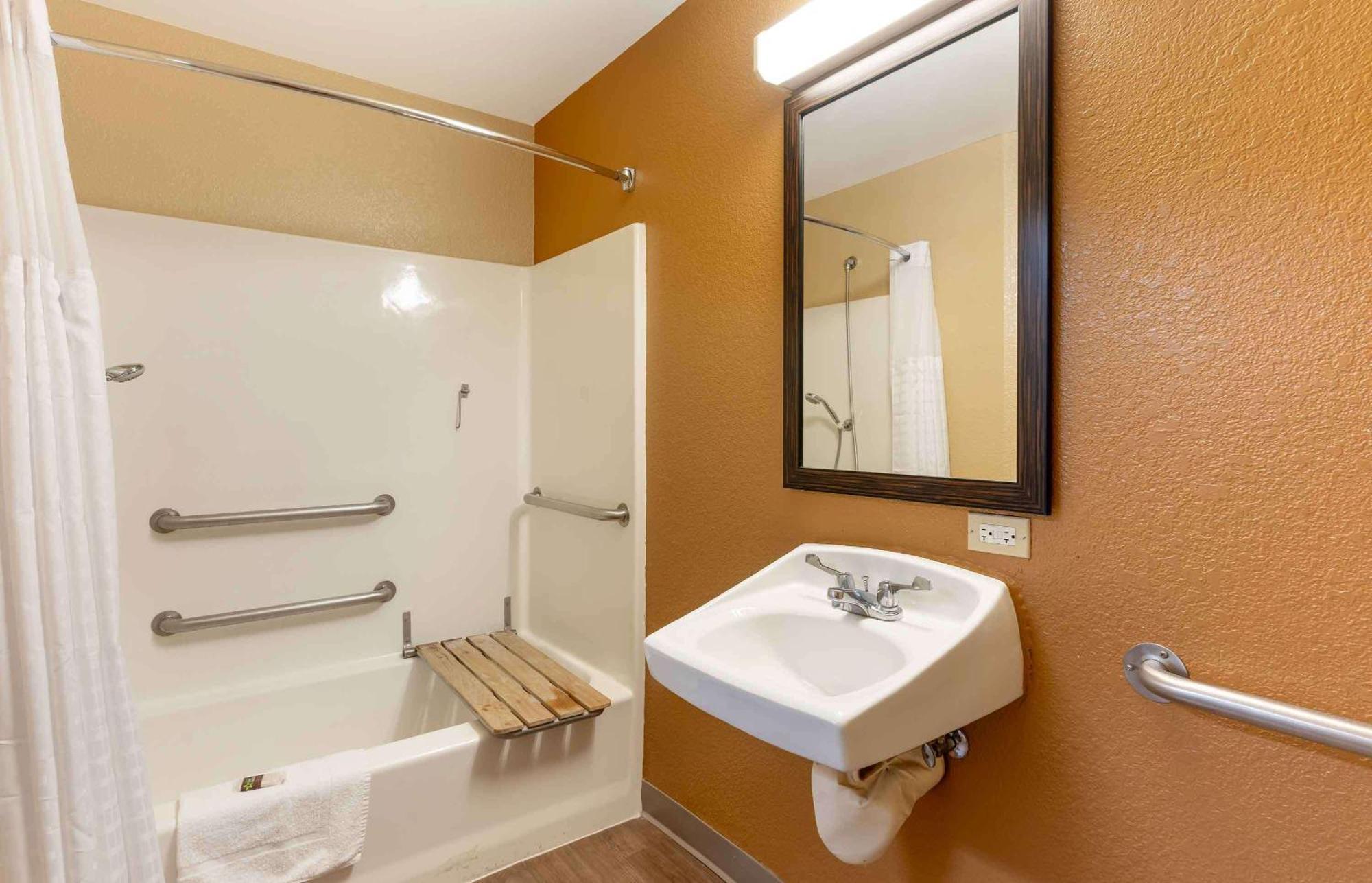 Extended Stay America Suites - Dublin - Hacienda Dr Екстериор снимка