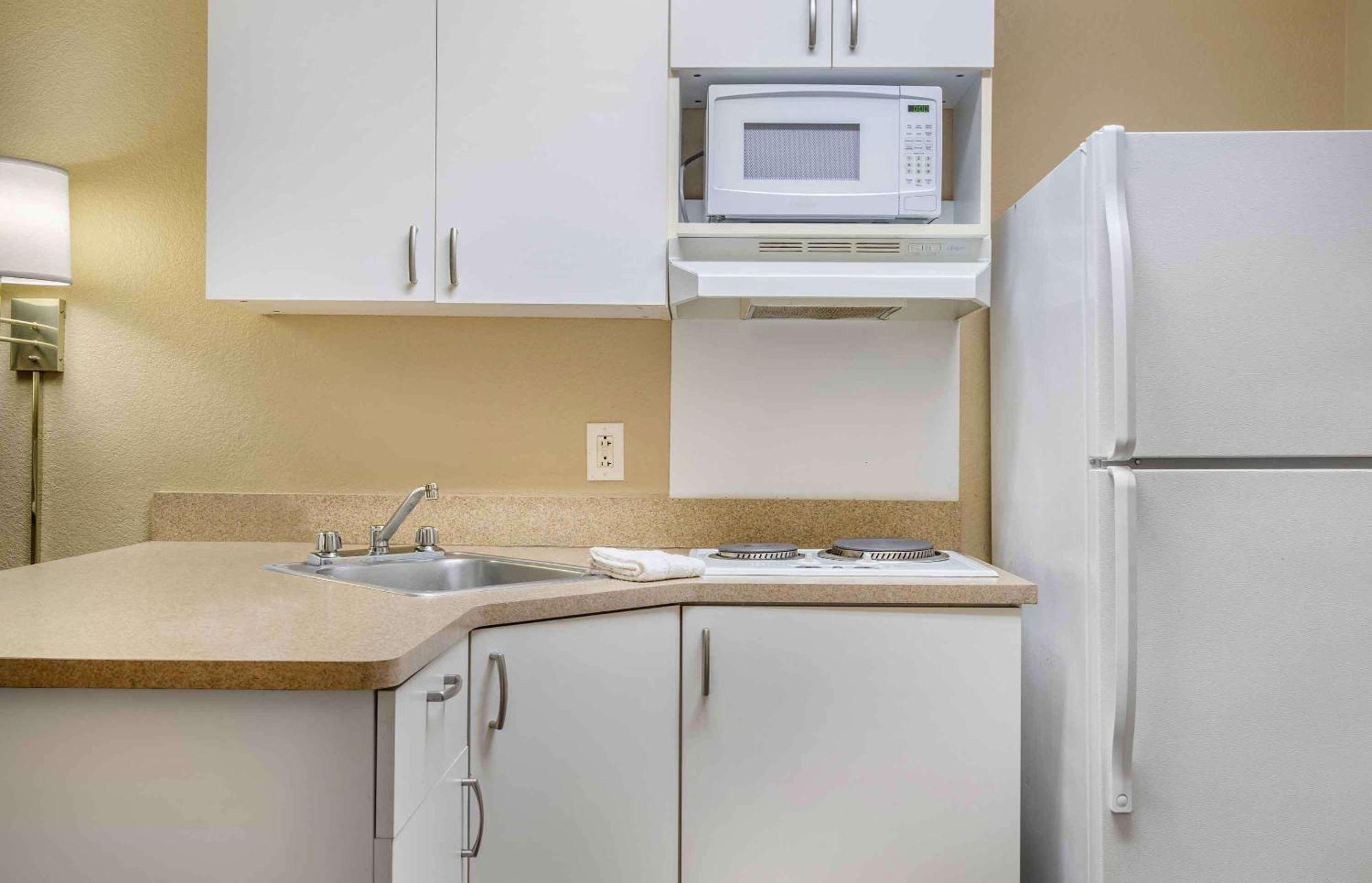 Extended Stay America Suites - Dublin - Hacienda Dr Екстериор снимка